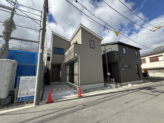 リナージュ堺市中区福田第３期の前面道路含む現地写真