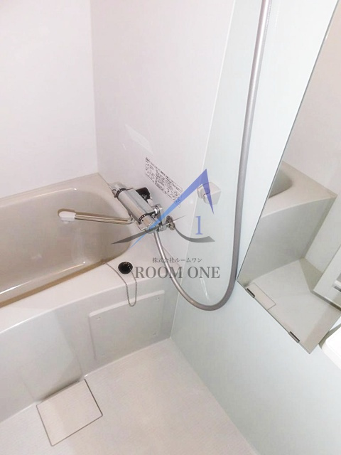 ライジングプレイス川崎の浴室|お風呂です。