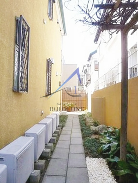 ハウス中屋のエントランス|エントランスです。