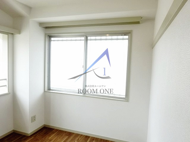 プラムガーデンの居間・リビング|洋室のお部屋です。