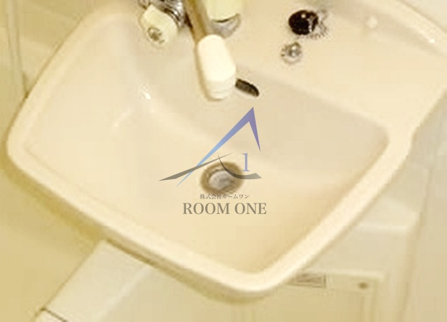 サンテミリオン芦花公園の洗面所|洗面台です。