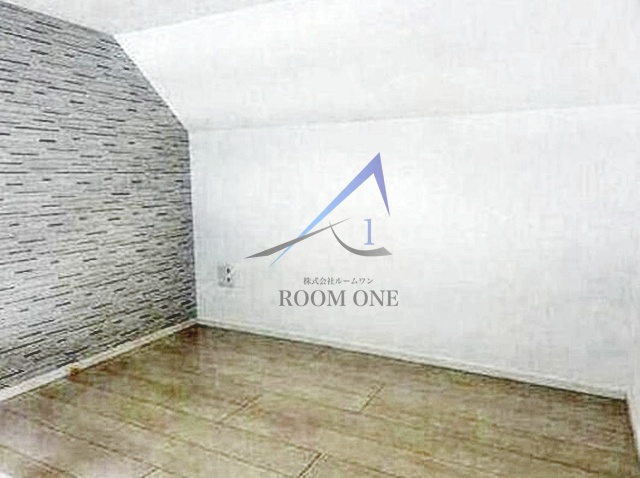 ＳＡＬＶＩＡ　Ｊ