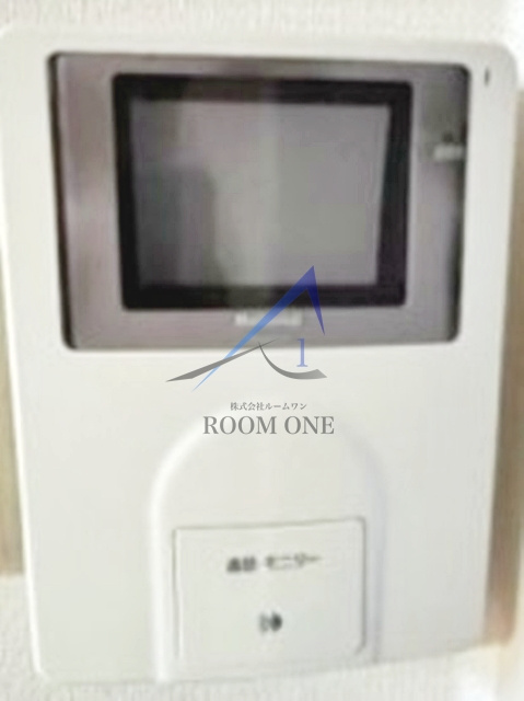 エクセレント桜泉二号館のセキュリティ|モニター付きインターホンです。