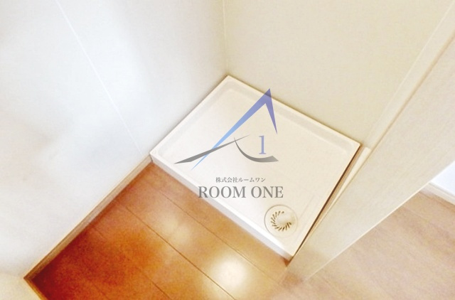 グランドール一橋学園Ⅰの設備|洗濯機置き場です。