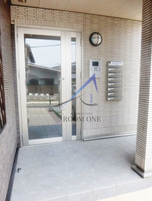 ユニヴェール華のエントランス|エントランスです。