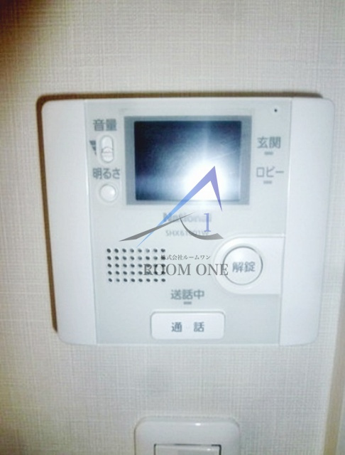 ユニヴェール華のセキュリティ|モニター付きインターホンです。