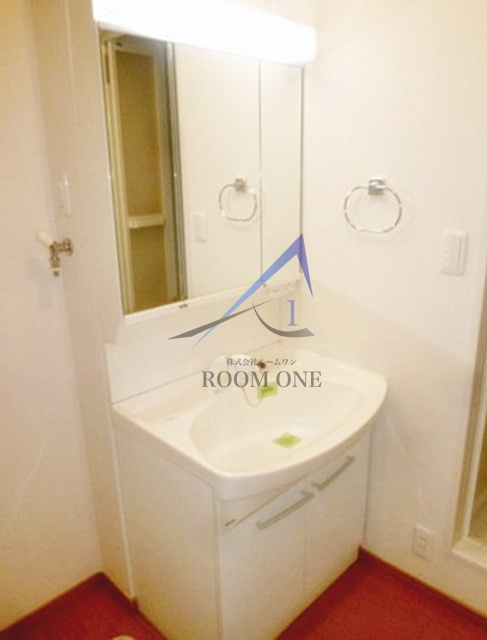 ユニヴェール華の洗面所|洗面台です。