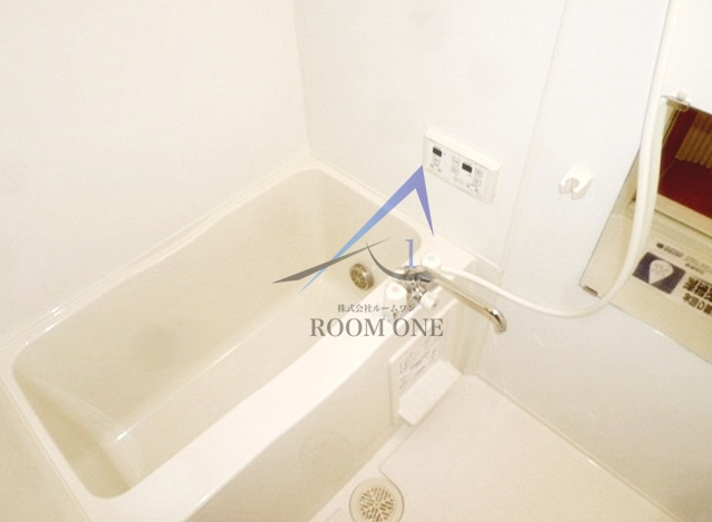 ユニヴェール華の浴室|お風呂です。