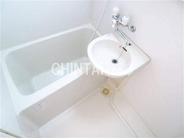 CYNTHIA FOUR-D HATAGAYAの浴室