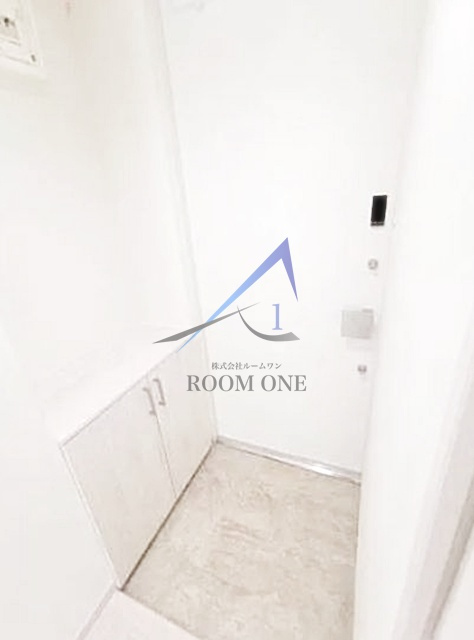 IDS台東ビルの玄関|玄関です。