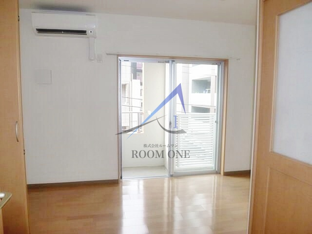 レジデンスみそのの居間・リビング|洋室のお部屋です。