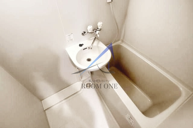 メインステージ神田駅前の浴室|お風呂です。