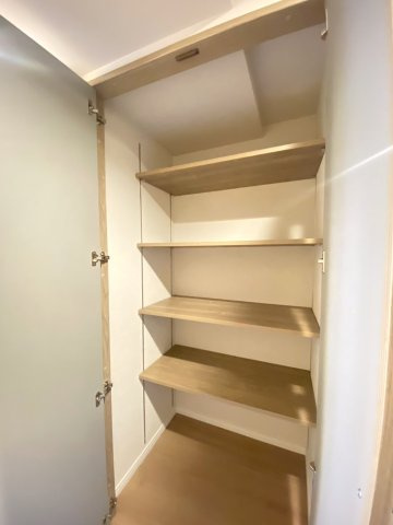 ダイアパレス豊平の収納|ホール部分収納スペース！