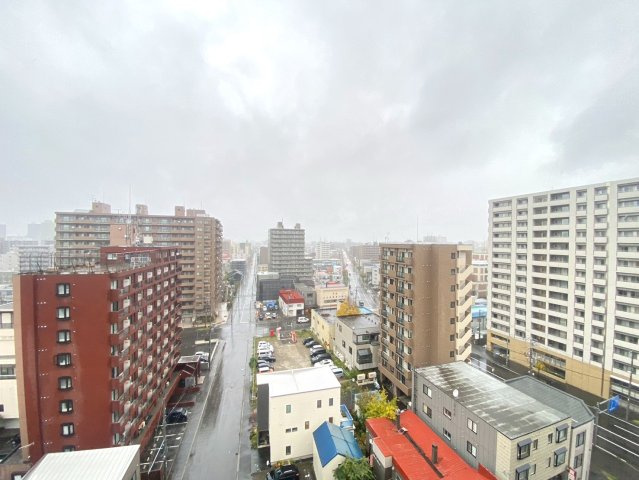 ダイアパレス豊平の展望|11階部分からの眺望は開放感があります◎