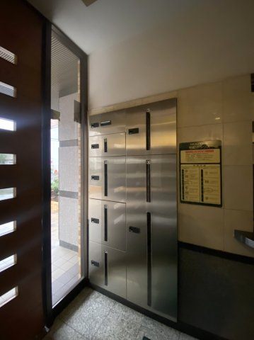 ダイアパレス豊平のその他共用部分|便利な宅配ボックス完備！