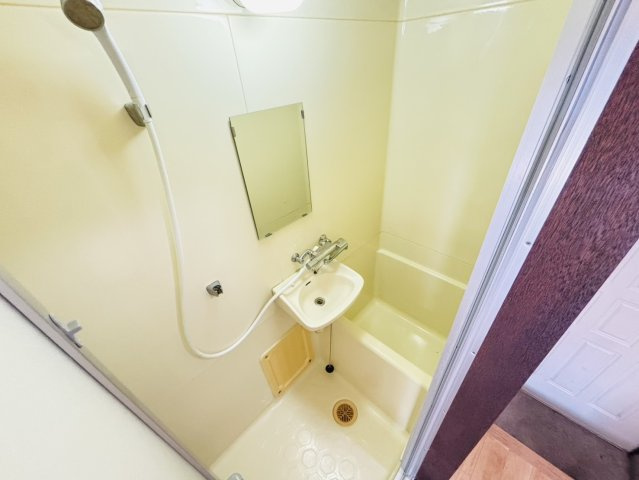 筑紫野市針摺中央１丁目のアパートの浴室