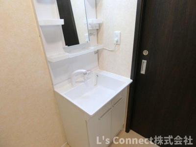 【洗面所】 | ＣＡＳＡ　ＥＴＥＲＮＯ | 朝の支度もスムーズな独立洗面台。