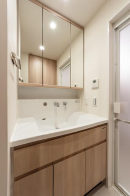 オーベルアーバンツ両国の洗面所|※写真は同タイプ住戸です。 