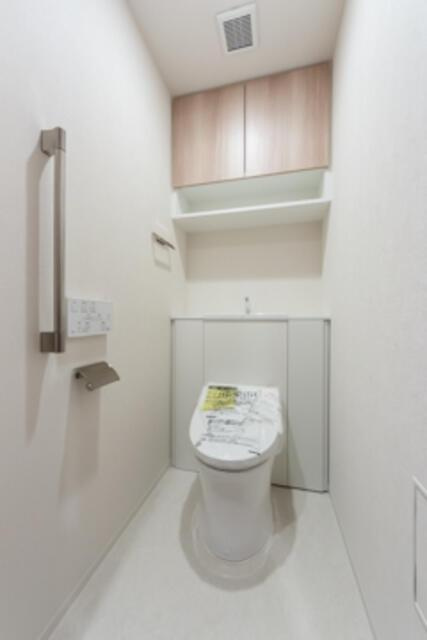 オーベルアーバンツ両国のトイレ|※写真は同タイプ住戸です。 