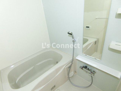 【浴室】 | ｆａｍｉｌｉｅ（ファミリエ） | 追焚き、浴室乾燥付きのお風呂。