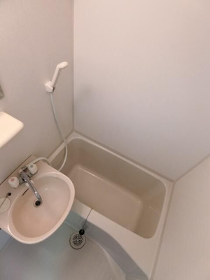 【浴室】 | リーヴェルポート横浜三ツ沢Ⅲ