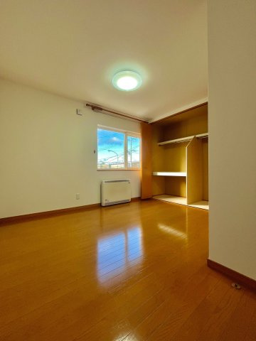 東苗穂12条1丁目の洋室|洋室別角度（2）！