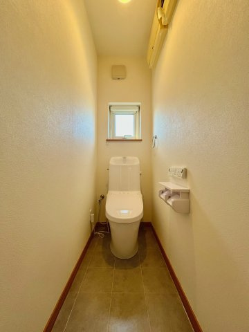 東苗穂12条1丁目のトイレ|必須の温水洗浄付き便座◎トイレ2ヶ所あり！