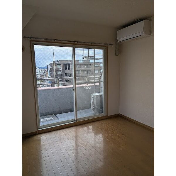 アコール住吉の居間・リビング