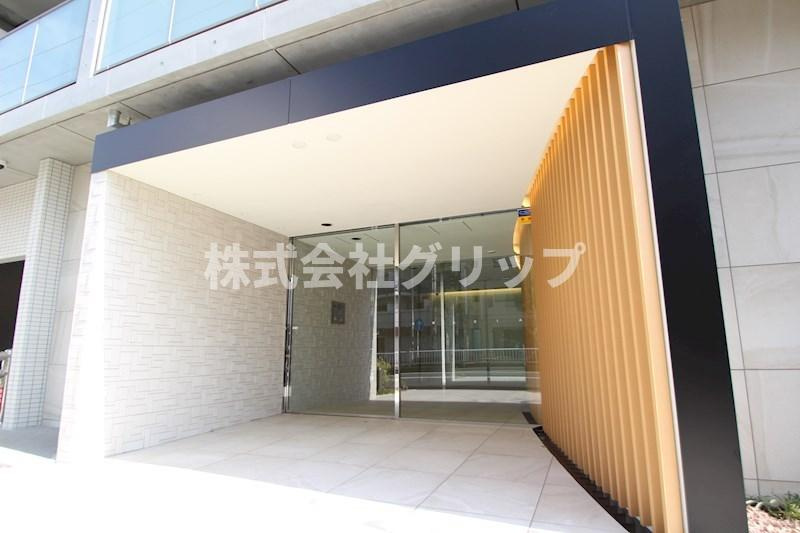 クレイシア西横浜グランカリテのエントランス