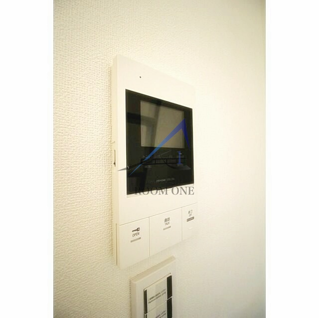 エクセラン南千住のセキュリティ|モニター付きインターホンです。