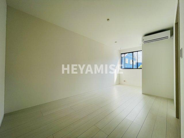 ボナール今津の居間・リビング|※同物件同室タイプの写真でございます※現況を優先します※