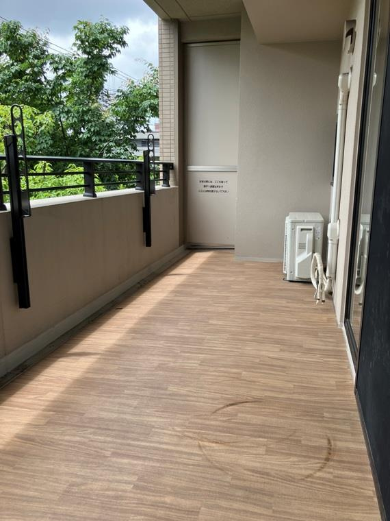 ルネ本厚木のバルコニー