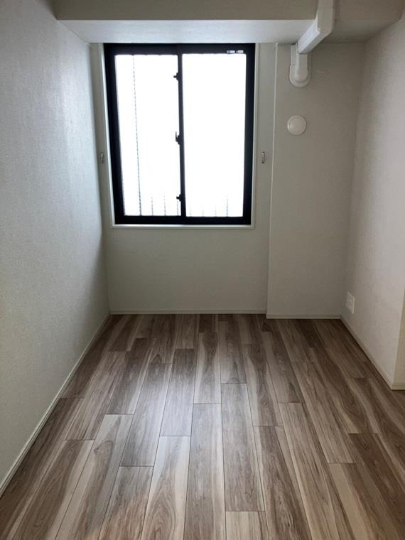 ルネ本厚木の内装