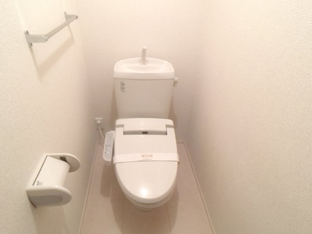 ルイナール Ａのトイレ|温水洗浄暖房便座