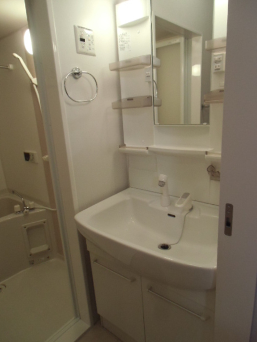 イーズフィールド Ｂの独立洗面台|洗髪洗面化粧台