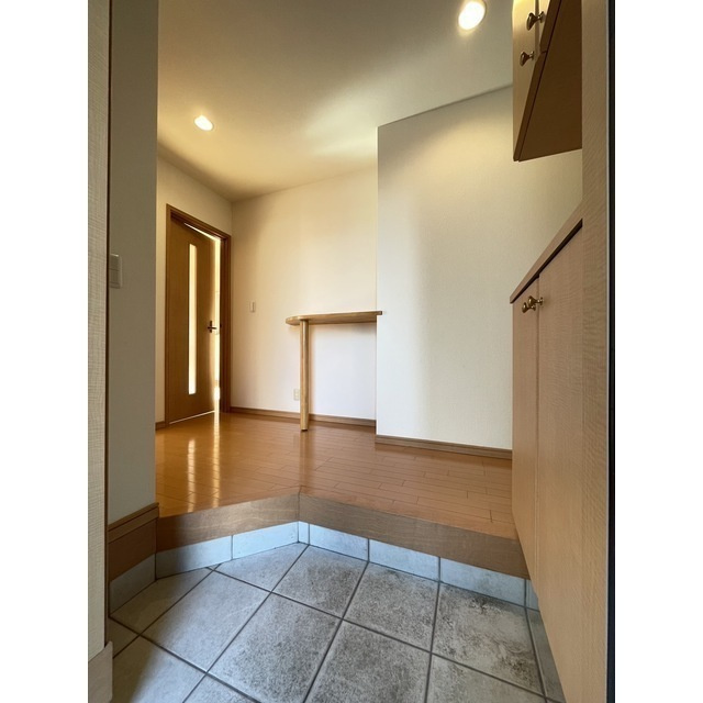 レイナスの玄関