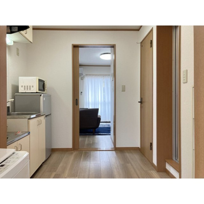 【玄関】 | 玄関から室内(家具設置イメージ)