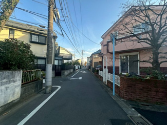 【前面道路含む現地写真】 | 2025年12月1日撮影
現在建築中、残り「2号棟」のみ！