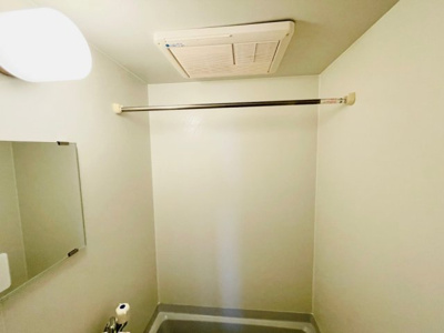 【浴室】 | レオパレススミヨシ | ランドリーパイプ