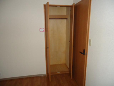 【収納】 | リビオン | 北側洋室収納