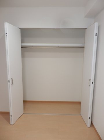 星華ビルの収納