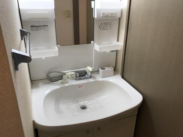 【洗面所】 | プレジデント岩沼弐番館 | シャワー付き洗面台