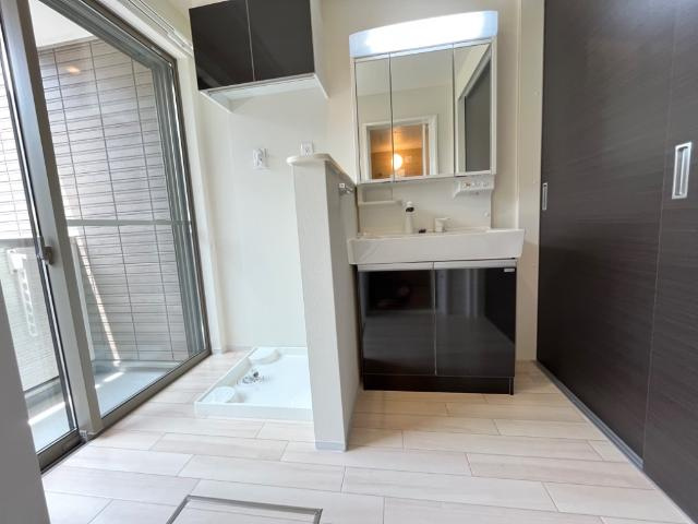 ウエストウイングⅤ（ファイブ）の洗面所|洗髪洗面化粧台