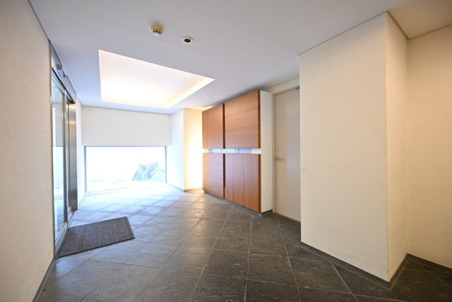 ビット代々木上原ラティスのエントランス