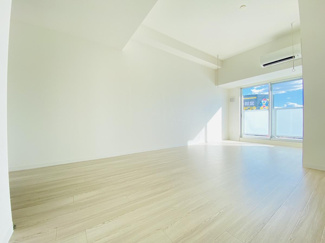 【居間・リビング】STUDIO KANAREBASHI