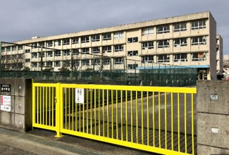 尾張旭市立東中学校 徒歩27分。 2110m