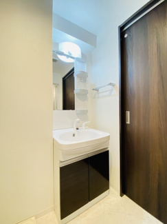 【洗面所】STUDIO KANAREBASHI