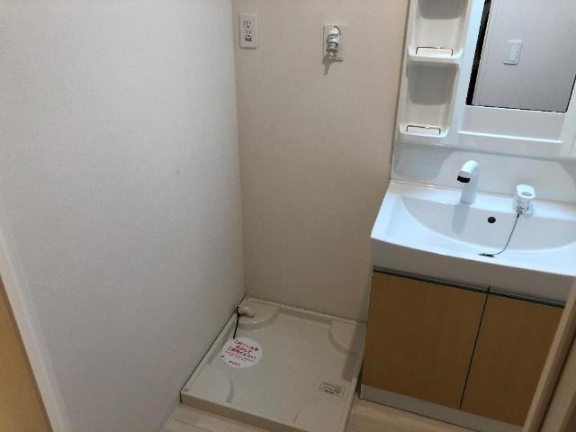 ａｍｉ　ｆｌｅｕｒ　-アミ・フルール-の洗面所|室内洗濯機置き場