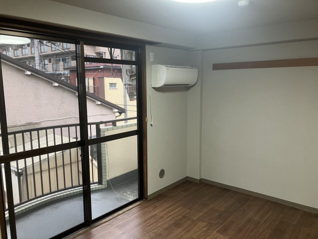 パレ・ドール五反野の洋室|洋室（別角度）