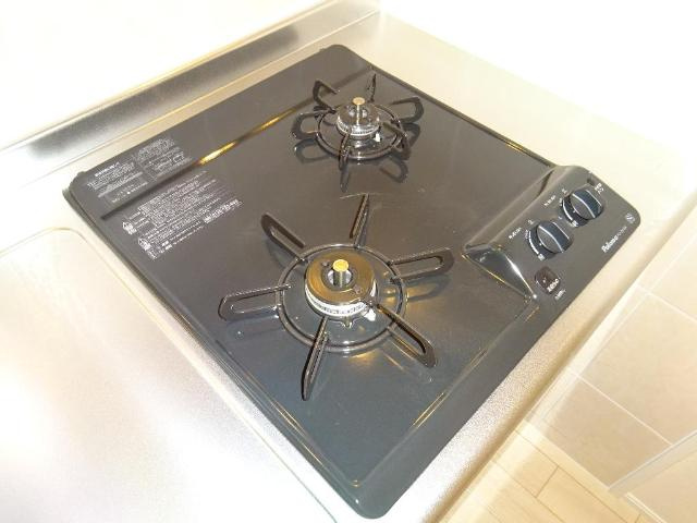 メゾン・ド・リヴィエールのキッチン|２口ガスコンロ